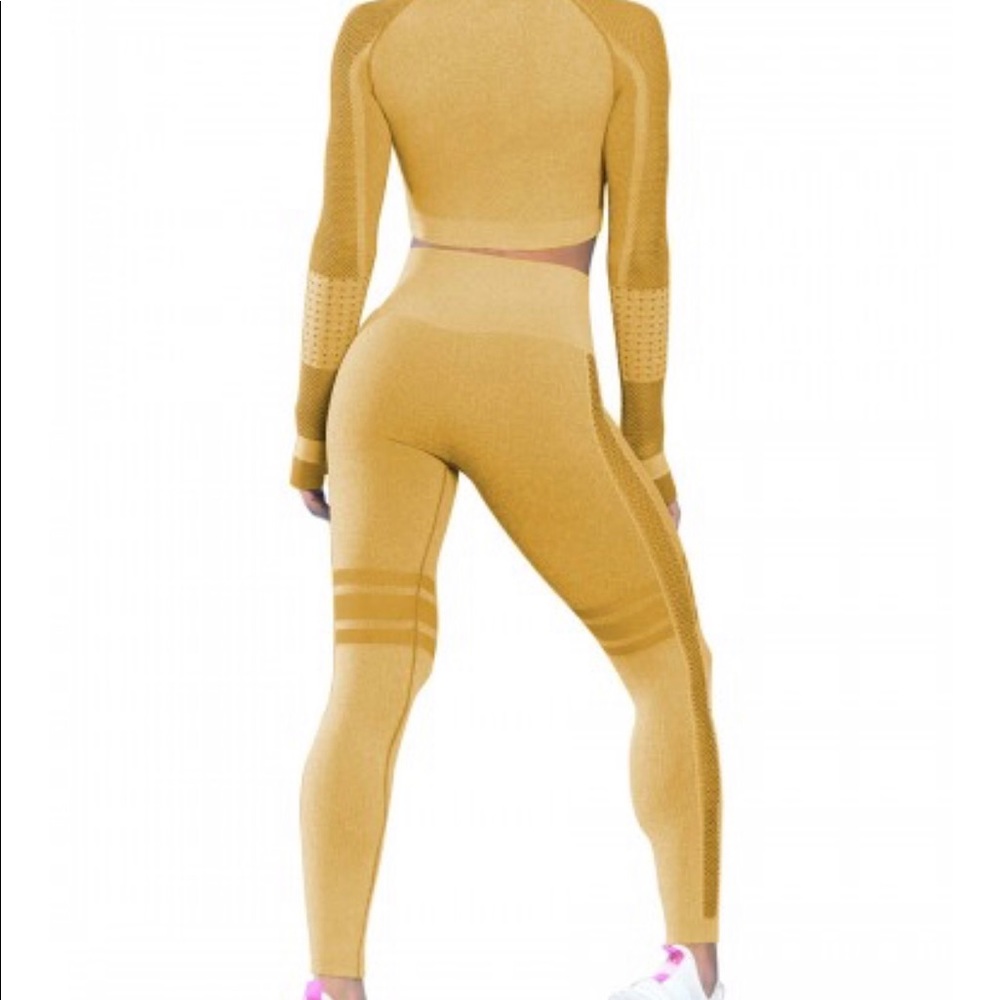Two piece sport wear set